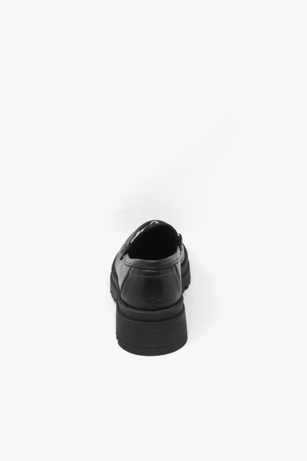 1545 MOCASSINO IN PELLE NERO CON MORSETTO NICHEL