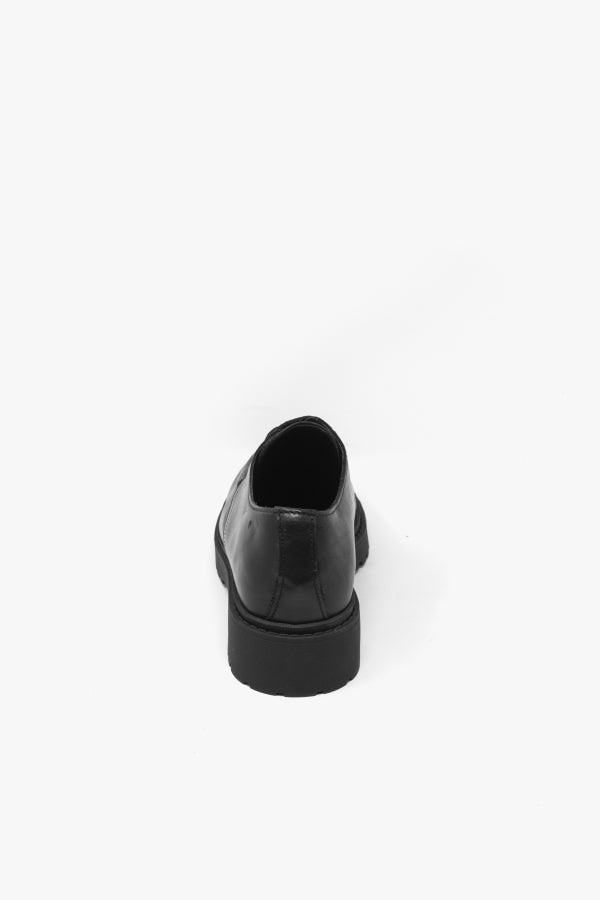 2504 SCARPA STRINGATA IN PELLE NERA CON FONDO GOMMA PLATFORM