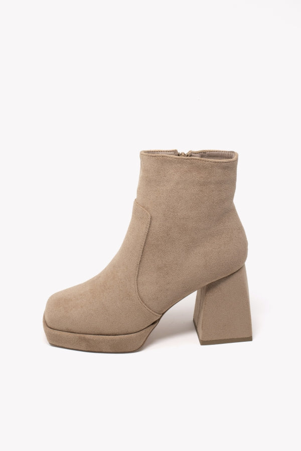 MS2031 STIVALETTO SCAMOSCIATO KAKI CON PMATEAU E TACCO LARGO