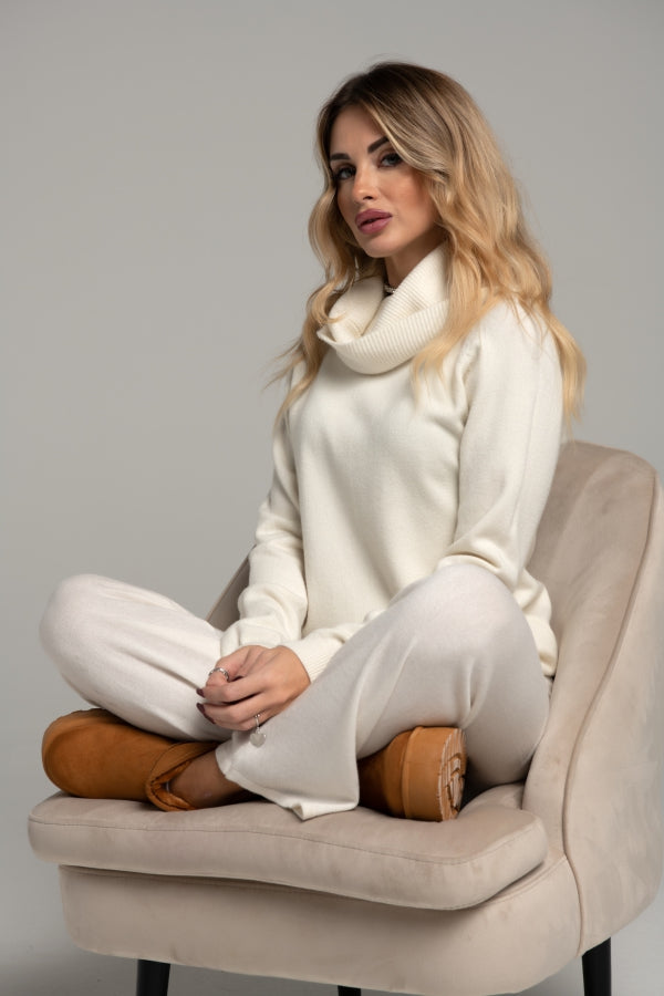 3962 SWEATER WITH HIGH COLLAR AND TURN-UP