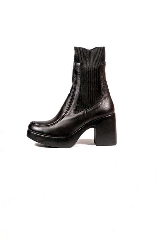 ANKLE BOOTS 11517 WITH BLACK ELASTIC SOCKS
