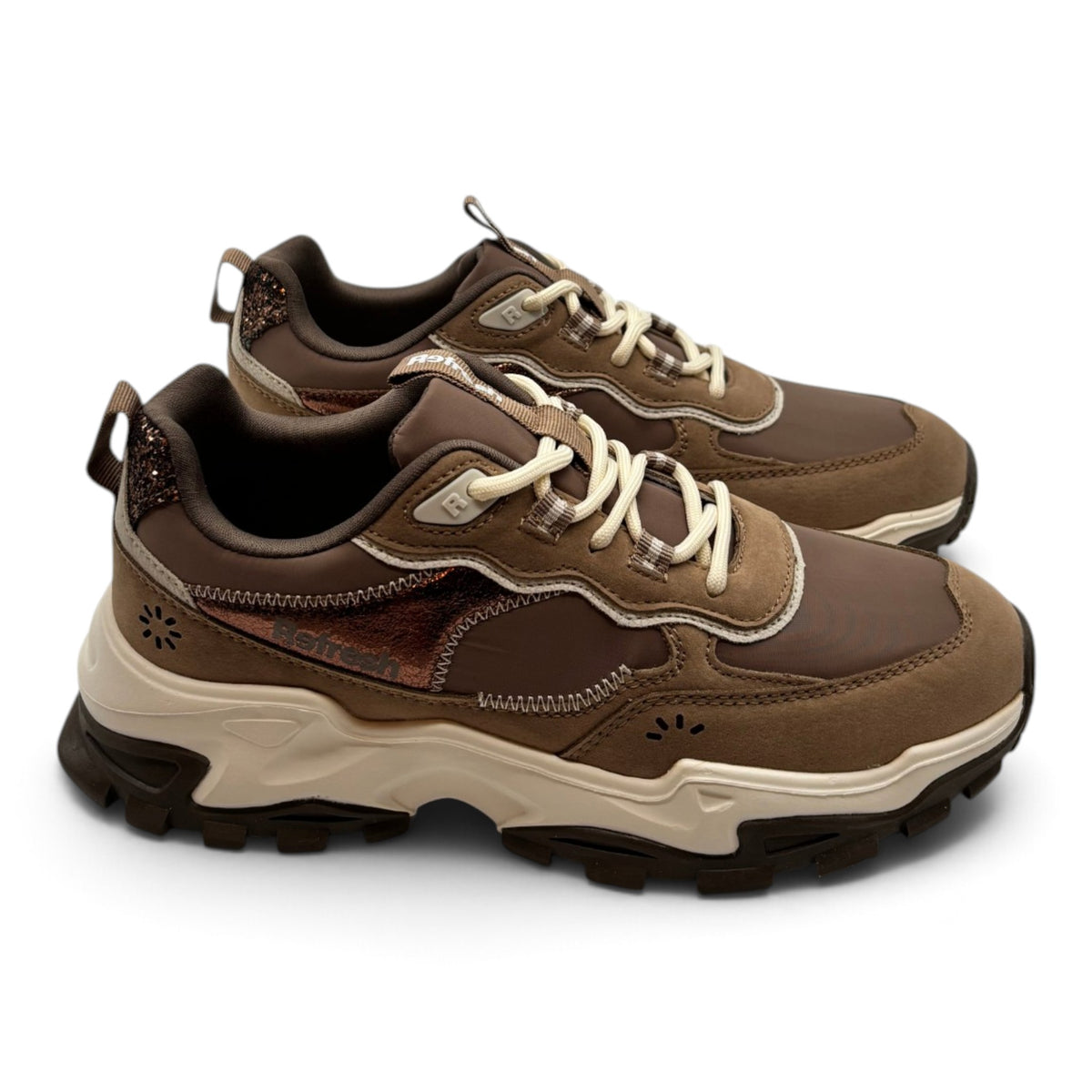 Refresh 173104 Sneakers urban con suola platform sagomata